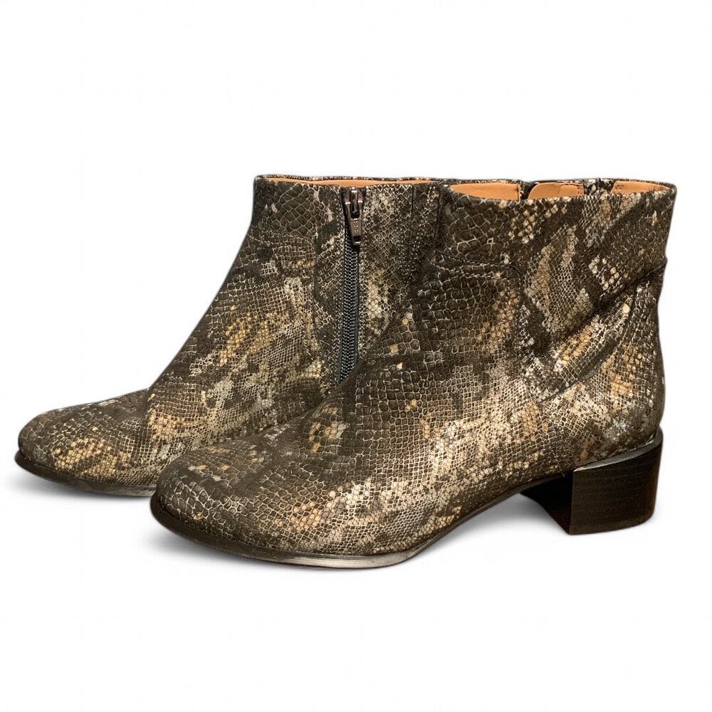 Vionic ‘Kamryn’  Snake Skin Print Suede Ankle Boots-Size 6.5